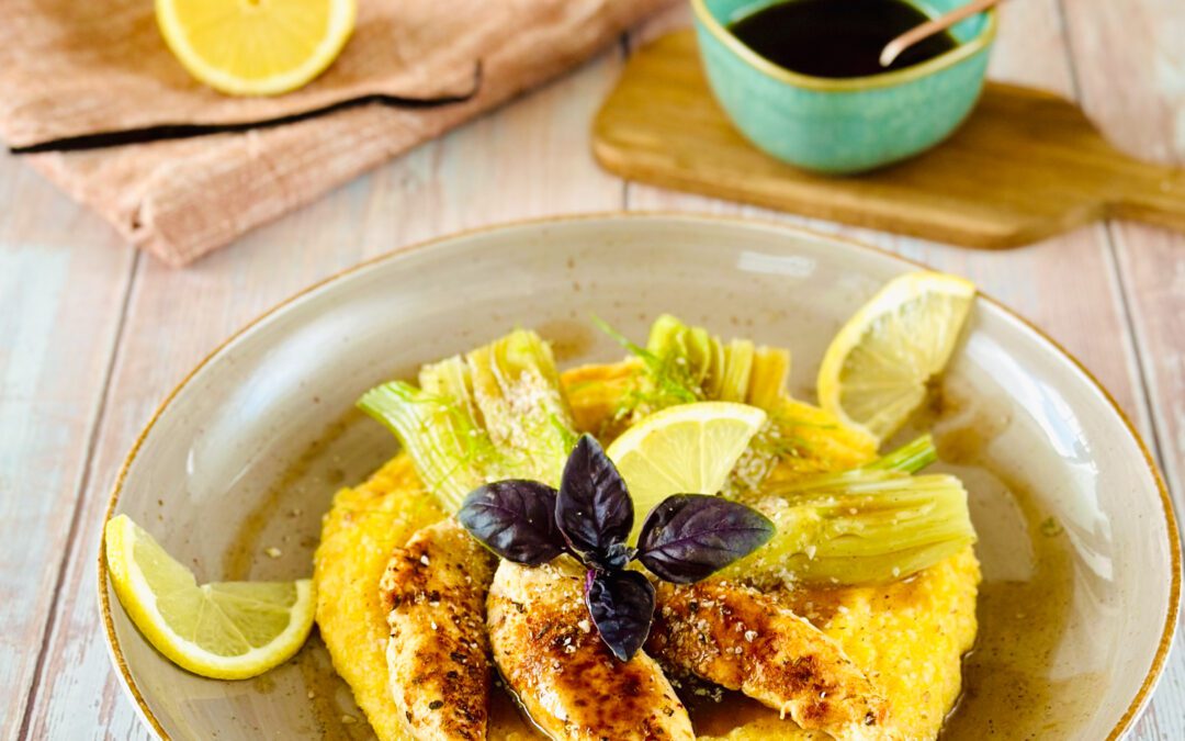 Paprika Hähnchen mit Vanille Fenchel auf Mandelpolenta