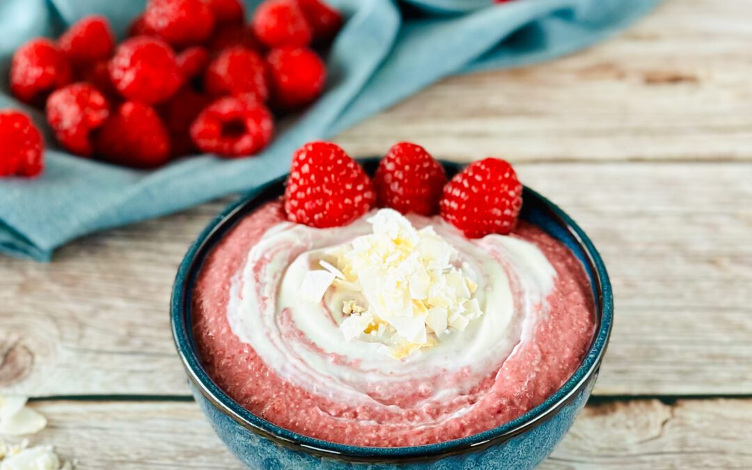 Cremiges Teff Himbeer Kokos Porridge