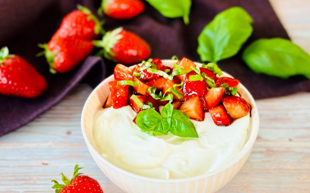 Balsamico Basilikum Erdbeeren Kaltschale
