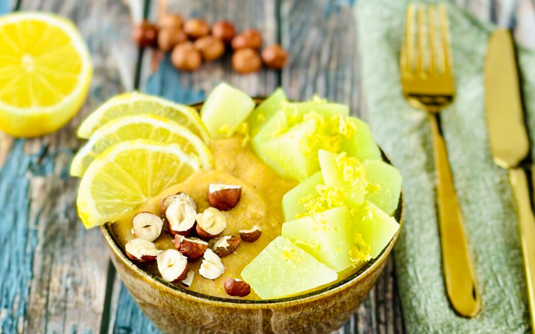Haselnuss Mais Bowl mit Zitronen Kohlrabi
