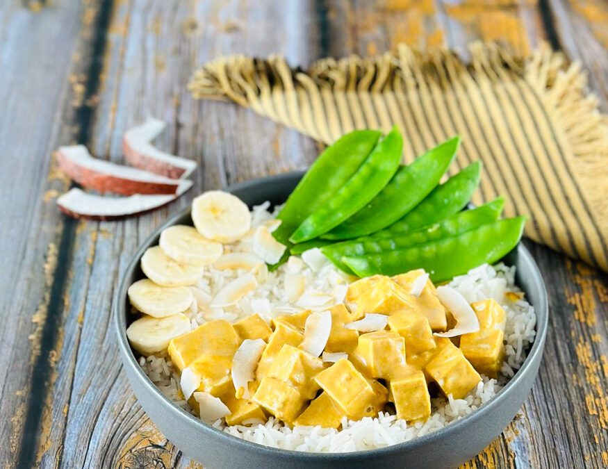 Bananen Tofu Curry mit Kokos Reis