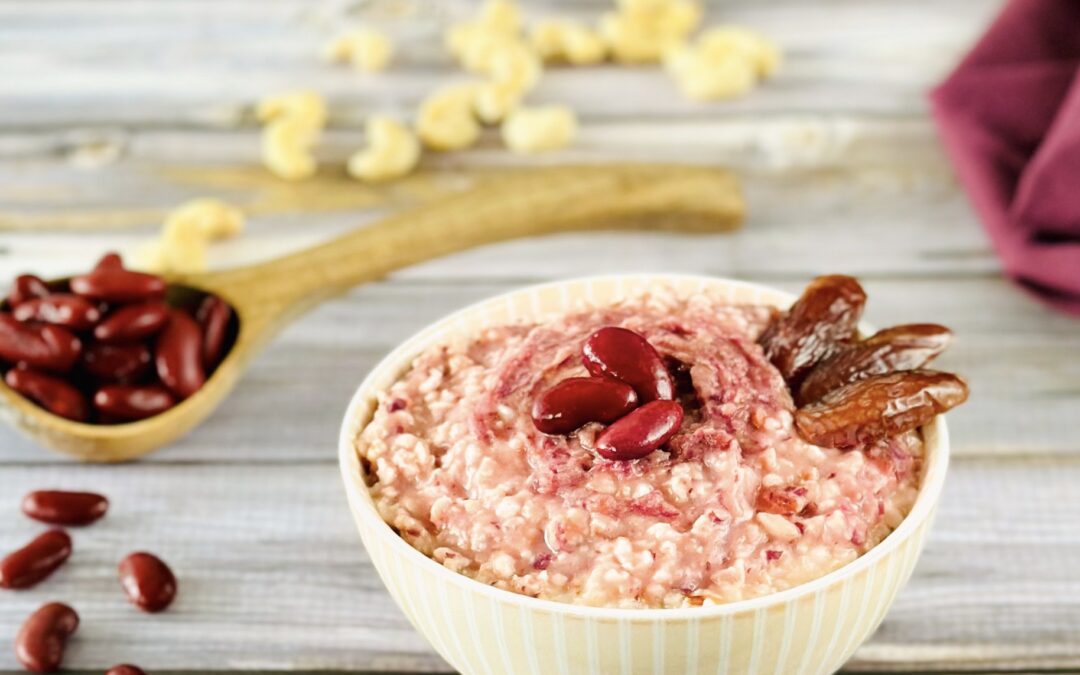 Hafer Porridge mit Kidneybohnen Cashew Hummus