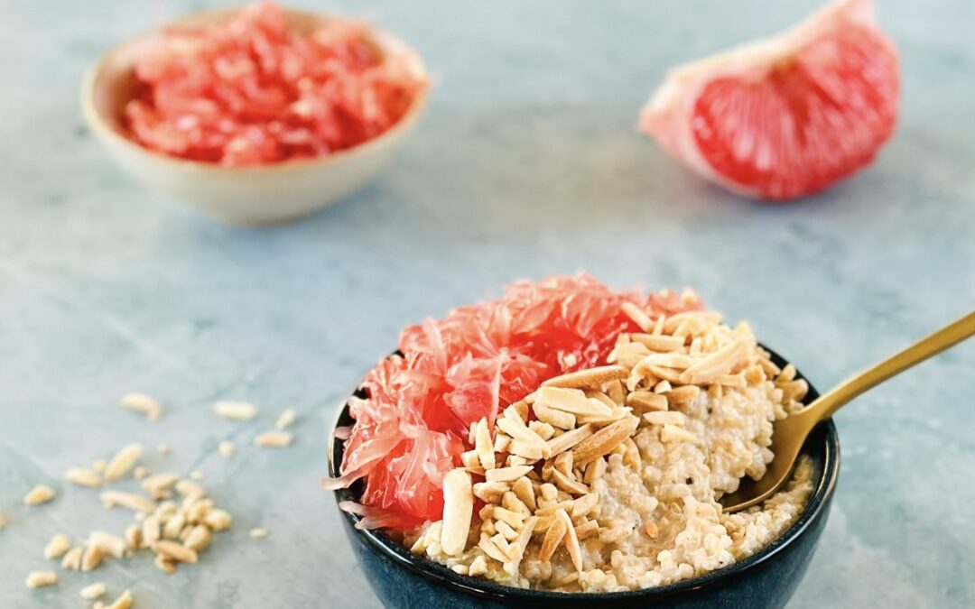 Vanille Quinoa Porridge mit Pomelo