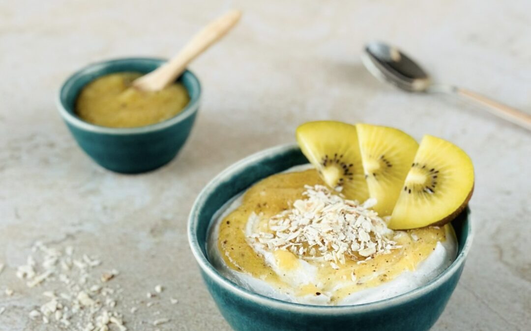 Erdmandel Kaltschale mit Kiwi Zimt Topping