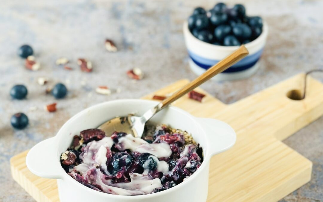 Gebackenes Hafer Blaubeeren Porridge