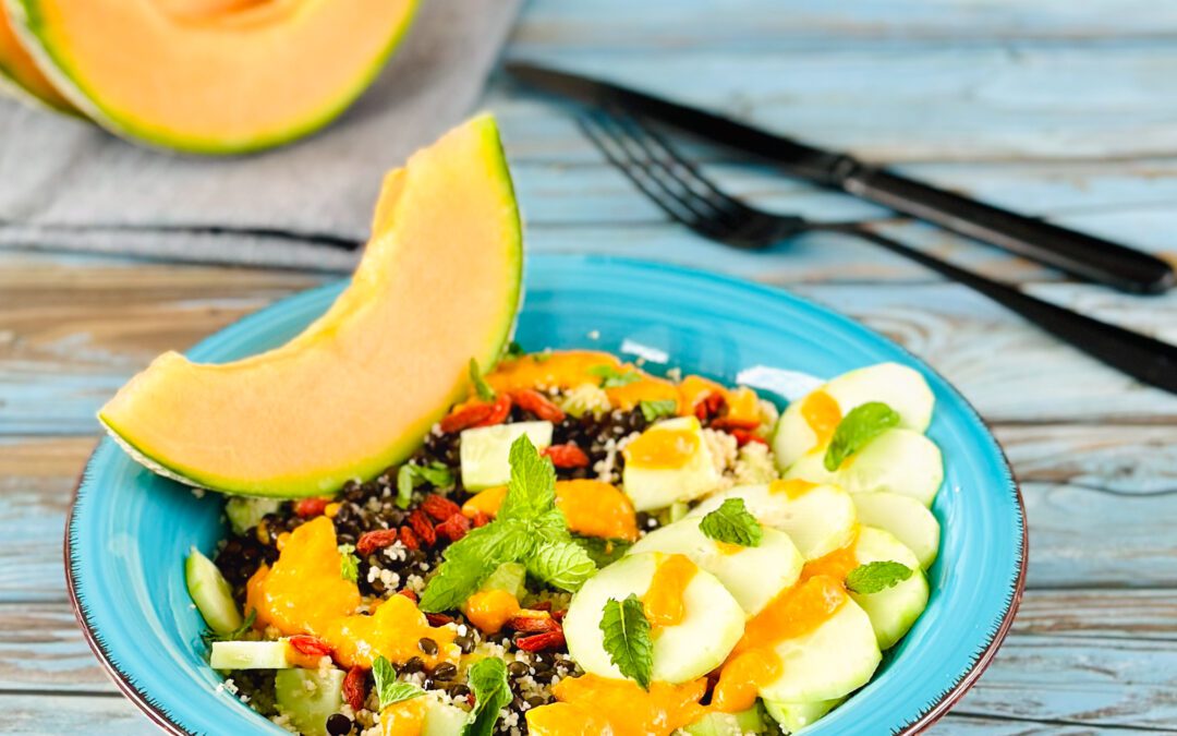Fruchtiger Couscous Linsen Salat mit Melonendressing