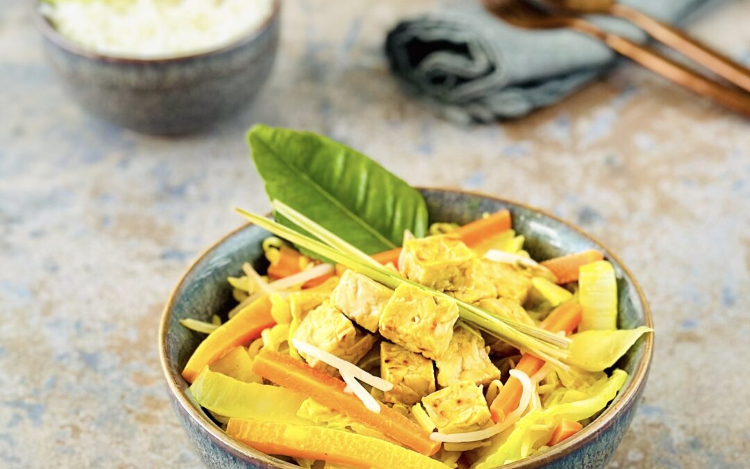 Zitronengras Gemüse Curry mit Tempeh